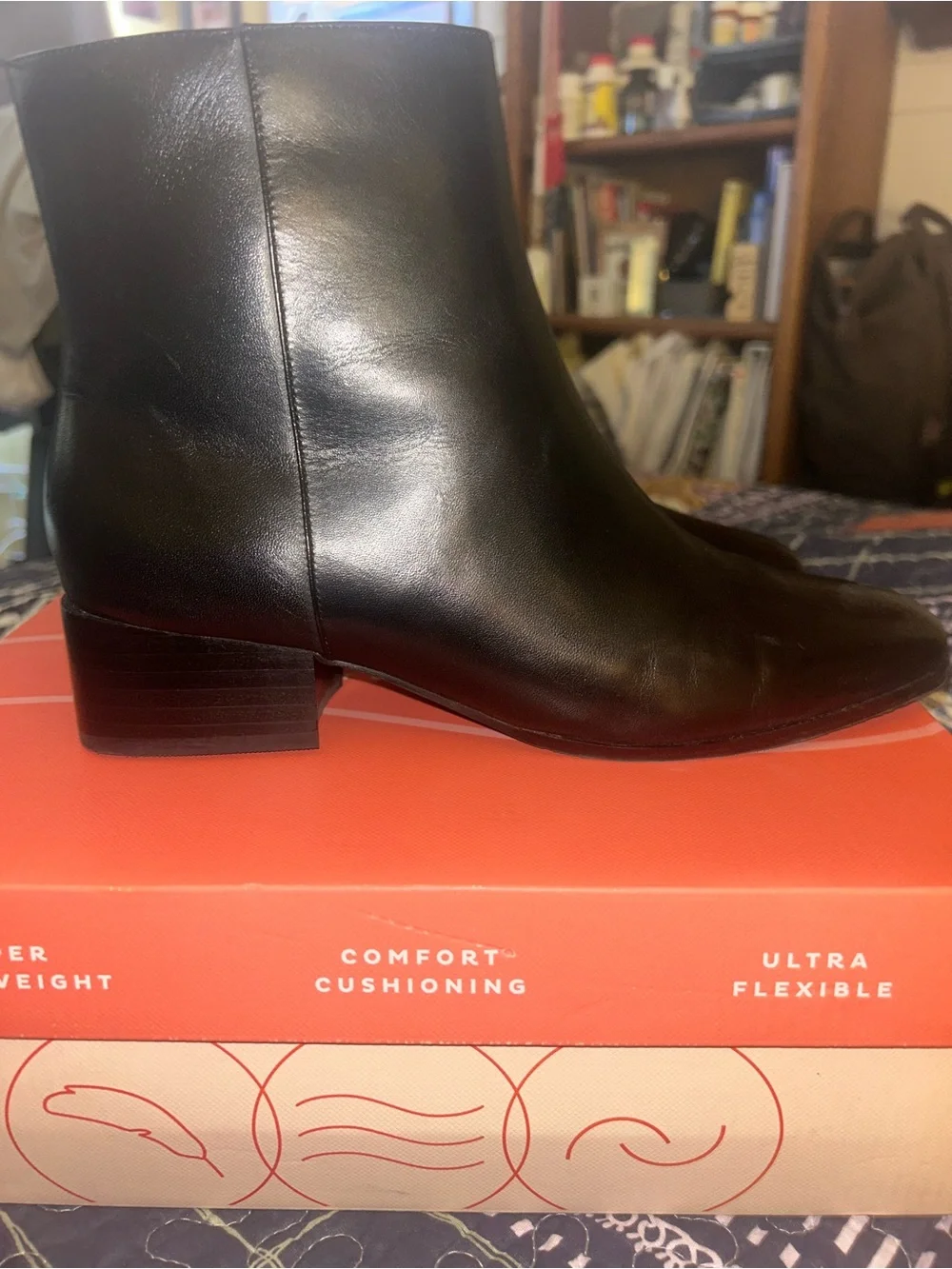 Easy Spirit Women's Black Leather Ankle Boots, 9.5